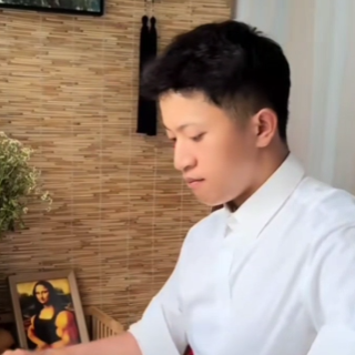 玮哥  正在直播中... ...